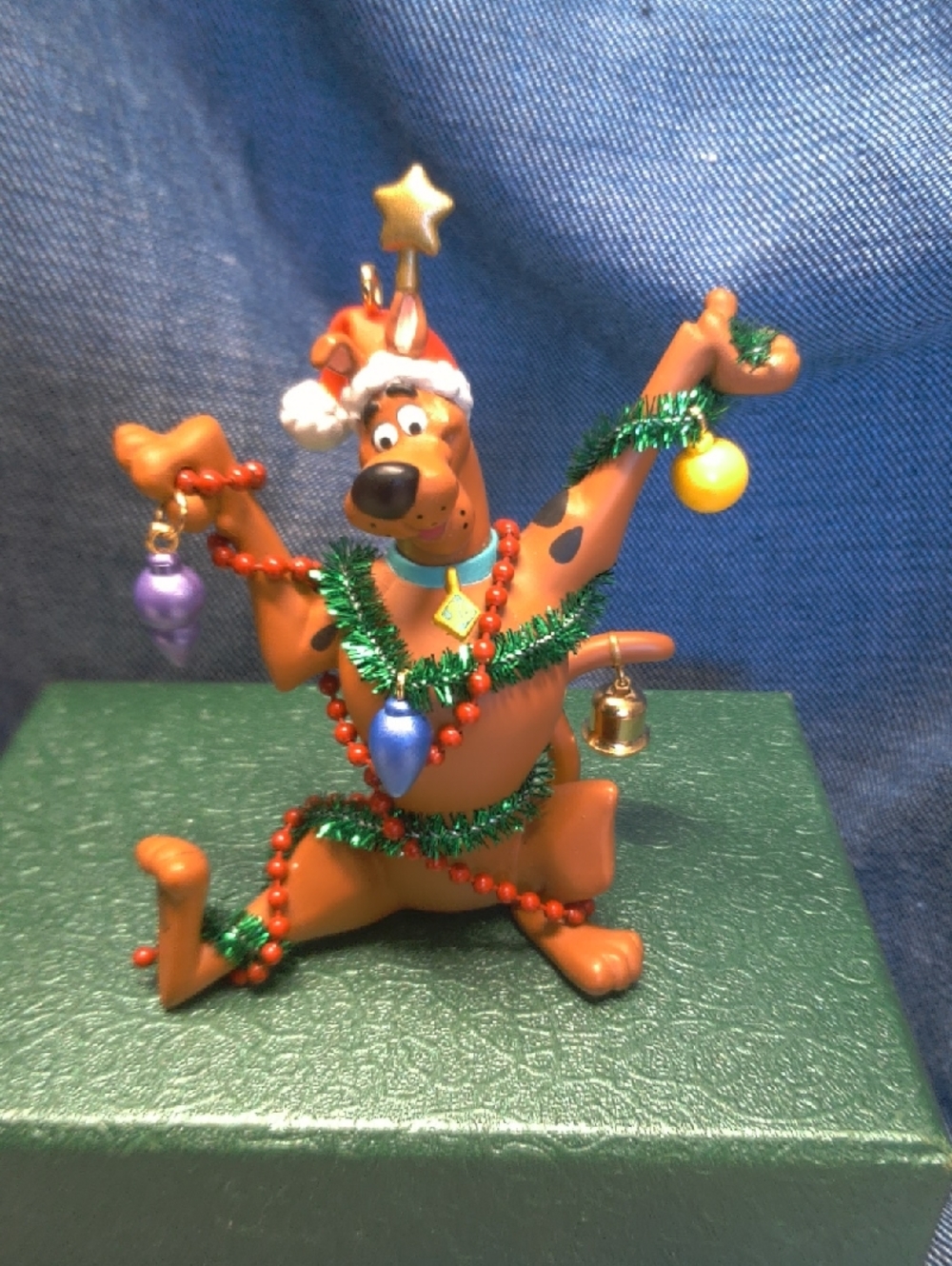 Vintage-Scooby-Doo Christmas Tree Ornament 2002 HALLMARK KEEPSAKE